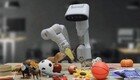 “테슬라 AI로봇, 인간에 더 가까이”