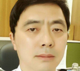 [오늘과 내일/이기홍]촛불정신 誤讀 말라