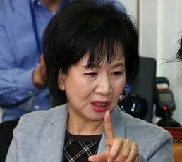 손혜원, ‘신재민 비판글’이 되레 부메랑 돼…“경거망동” 비난 우르르