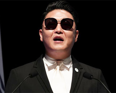 尹 영어PT “부산, 준비됐다 디지털 기술로 환상적 교류”