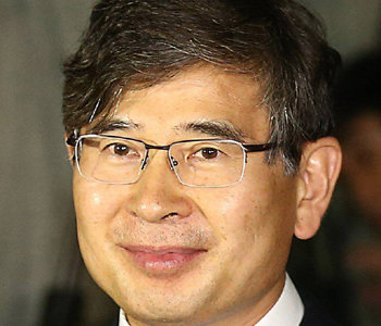 Seoul Central District Court (Judge Lee Jeong-seok) sentenced on Thursday New Politics Alliance for Democracy lawmaker Kim Jae-yun (aged 50, photo), ... - 2015011606258