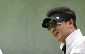 [화보] 밝은 표정으로 훈련하는 진종오