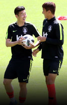 손흥민 정우영우리 사이 좋아요