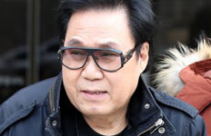 ‘대작 논란’ 조영남4년 만에 단독 디너쇼