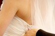 “누가 이 결혼 반대했나”…네덜란드 웨딩매장 덮친 ‘배설물 폭탄’