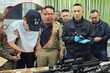 태국서 붙잡힌 中범죄자…왜 ‘한국+태극기’ 모자 착용?