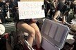“맨발 담근 액체가 음료?”…美 애니메이션 행사 ‘발 주스’ 판매 논란