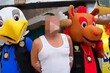 월드컵 마스코트로 변장한 페루 경찰…마약 밀매 용의자 체포