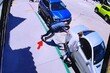 “이게 뭐야?” 보도 위 ‘삐죽’ 나온 볼트에 쾅!…540억 청구