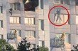 불길 치솟는데 사다리차 안 닿자…소방관 믿고 11층서 뛰었다