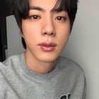 방탄소년단 진 “셀카 못 찍었다더니”… 팬들 “어디가?”