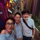 세기말 ‘인기가요’ MC 김진 근황 포착…한때 젝키 고지용도 [DA★]