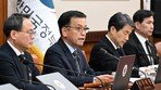 [사설]“탄핵 인용” 70% “하야해야” 70% “내란죄” 67%… 이게 상식이고 민심