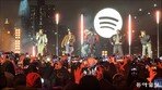 뉴욕에 뜬 BTS…찐팬 1000명 초청해 ‘밀착 콘서트’[글로벌 현장을 가다/임우선]