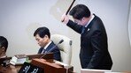 의사봉 내리친 우원식… 무산된 39년 만의 개헌 [청계천 옆 사진관]