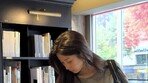 ‘부잣집 딸’ 분위기가 패션으로…요즘 뜨는 ‘현백코어’ 뭐길래 [트렌디깅]