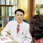 ‘컬러 식이요법’ 전파하는 암 전문의 장석원