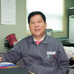 ‘한국형 나눔경영’ 실현하는 최충경 경남스틸 사장 