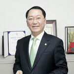 2006 국감 ‘3관왕’ 최구식