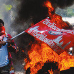 유혈사태로 번진 태국 시위