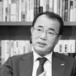 광화문점 새 단장한 교보문고 김성룡 대표