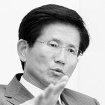 북 주민 끌어안는 큰 민족주의·반공·과감한 복지… ‘한국의 드골’ 지향