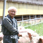‘동물복지’ 인증 받은 성지농장 대표 이범호