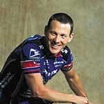 암스트롱의 인간 승리… 그 배경은 제약사 후원 