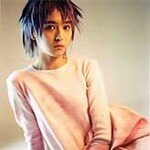 CF서 세상으로 … 베일 벗는 ‘신비의 소녀’