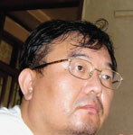 먼저 텔레비전을 끄세요. 그리고 책을…