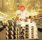 ‘리어카 불법 테이프’ 공백 메우기인가