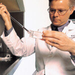 신약개발, 낙관만 할 수 없다