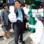 ‘세워 총 전쟁’ 더위만큼 후끈