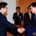 뛰어난 친화력 … 盧 임기 말 릴리프 등판