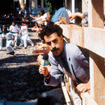 삼류 화장실 유머로 일류 미국 똥침 놓기