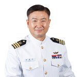 강에 빠진 시민 구한 김용우 해군 중령