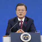 “尹은 文정부 검찰총장”…감싸기인가 경고장인가