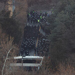 尹 체포영장 집행 임박… 3차 저지선 통과 후 관저에서 영장집행 협의 중