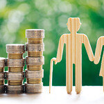 韓 노인 빈곤율 OECD 1위, 금융맹이 생존 위협한다