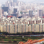 월세 비중 급증, 재등장한 ‘전세 소멸론’