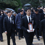 본격 경영 수업 시작한 롯데 3세 신유열은 누구?