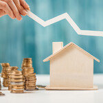 추락하는 부동산시장, 경착륙 방지 대책 나올까