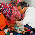 아내·두 아들 데리고 아프간 전쟁터에서 부상자 치료한 외과의사 박세업