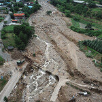 폭우에 48도 폭염… 이상기후로 지구촌 몸살