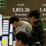 외국인 3조 매도 폭탄에 코스피 3.8%↓