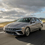 현대차 아반떼, 국산차 최초 美 누적 판매 400만 대 돌파