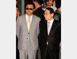 2006년 아프가니스탄 샘물교회 사건 협상에 나선 김만복 당시 국정원장(오른쪽)과 한국 협상 대표. [동아DB]