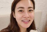 강소라, 반려견 '꼬미' 안고 청순 매력 발산