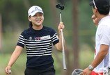 이제영, KLPGA 투어 시즌 최종전 2R 단독 선두…공동 2위와 1타차