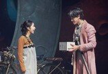 버림받은 우주 실험견 라이카, 인간 혐오하는 어린왕자를 만나면?